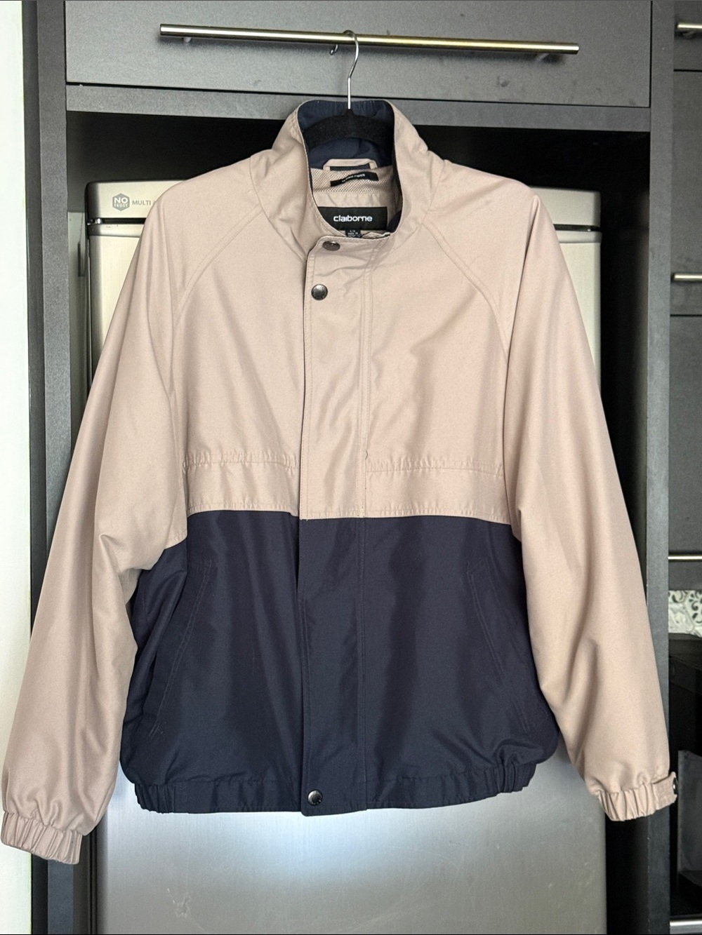 LIZ CLAIBORNE TWO TONE WINDBREAKER